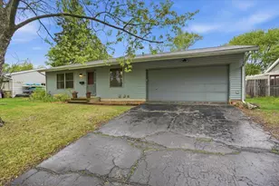 2402 Westbrook Ln, Madison, WI 53711 - Photo 5