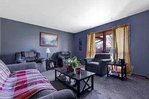 621 Holly Rd, Beloit, WI 53511 - Photo 3