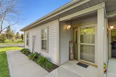 404 Henry Drive #4, Portage, WI 53901 - Photo 3