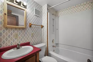 130 N 5th St, Madison, WI 53704 - Photo 21