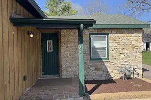 106 State St, Mazomanie, WI 53560 - Photo 3