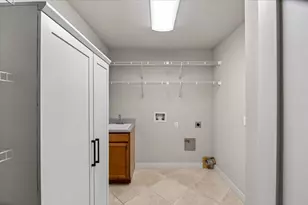 1612 Dewberry Dr, Madison, WI 53719 - Photo 17