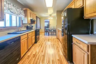 10726 County Road K Rd, Beloit, WI 53511 - Photo 17