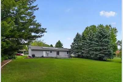 1425 Hyland Drive, Stoughton, WI 53589 - Photo 25