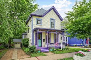 928 Jenifer St, Madison, WI 53703 - Photo 1