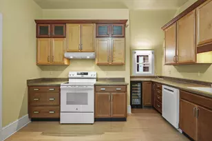 928 Jenifer St, Madison, WI 53703 - Photo 11