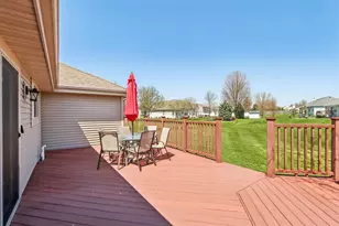 713 Bridlewood Ln Ln, Watertown, WI 53094 - Photo 45
