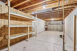 713 Bridlewood Ln Ln, Watertown, WI 53094 - Photo 37