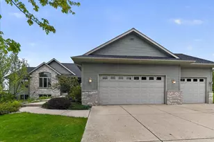 2988 Wyndwood Way, Sun Prairie, WI 53590 - Photo 7