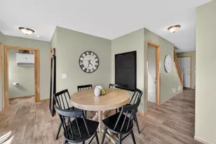 811 Cheshire Castle Way, Verona, WI 53593 - Photo 11
