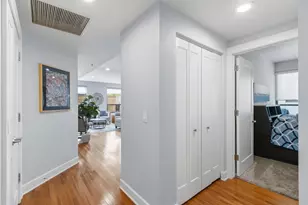 137 E Wilson St, Madison, WI 53703 - Photo 15