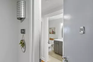 137 Wilson Street, Madison, WI 53703 - Photo 19