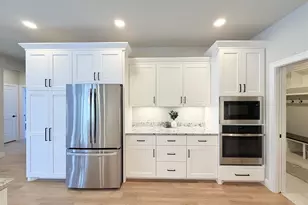 Unit 12 Deer Hollow Ct, DeForest, WI 53532 - Photo 9
