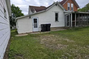 312 N Elm St, Endeavor, WI 53930 - Photo 11