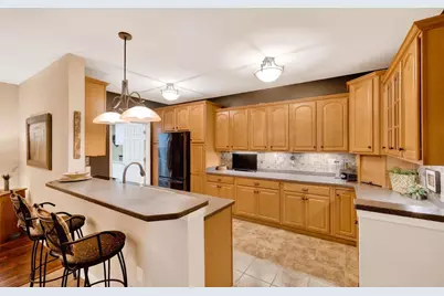 34 Cherokee Circle #103, Madison, WI 53704 - Photo 9