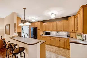 34 Cherokee Cir, Madison, WI 53704 - Photo 9