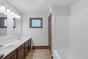370 N Main St, Juneau, WI 53039 - Photo 9
