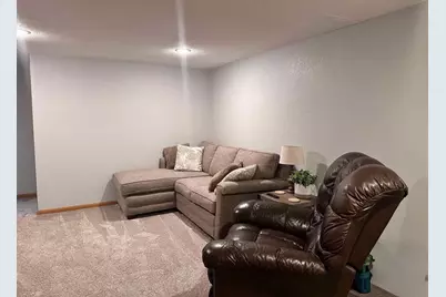 304 State Street, Prairie Du Chien, WI 53821 - Photo 23