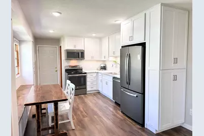 304 State Street, Prairie Du Chien, WI 53821 - Photo 15