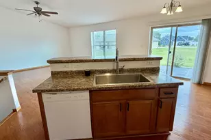 4011 Creekside Dr, Janesville, WI 53548 - Photo 11