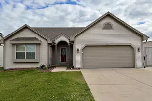4011 Creekside Dr, Janesville, WI 53548 - Photo 1