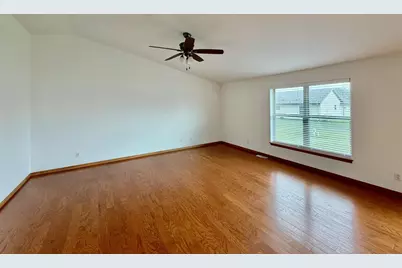 4011 Creekside Drive, Janesville, WI 53548 - Photo 7