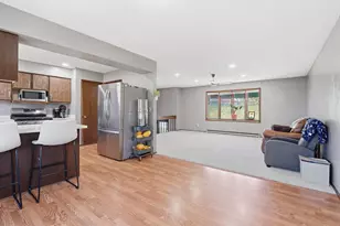 504 Jones St, Mauston, WI 53948 - Photo 11