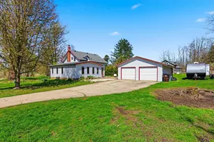 N3028 Hill Ln, Fort Atkinson, WI 53538 - Photo 3