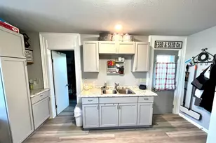 108 N Main St, New Lisbon, WI 53950 - Photo 15