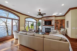 2202 Colladay Point Dr, Stoughton, WI 53589 - Photo 11