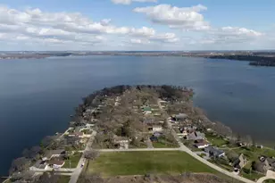 2202 Colladay Point Dr, Stoughton, WI 53589 - Photo 81