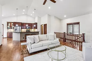 248 Greenway Cir, Deerfield, WI 53531 - Photo 3