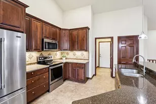 248 Greenway Cir, Deerfield, WI 53531 - Photo 7