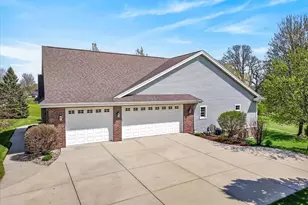 1642 Bellewood Dr, Waunakee, WI 53597 - Photo 69