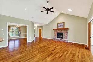 1642 Bellewood Dr, Waunakee, WI 53597 - Photo 9