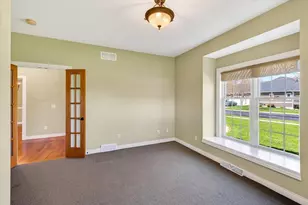 1642 Bellewood Dr, Waunakee, WI 53597 - Photo 39