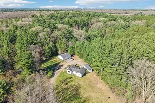 1118 Gem Dr, Wisconsin Dells, WI 53965 - Photo 3