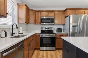 816 Blue Crane Run, Madison, WI 53593 - Photo 13