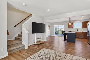 816 Blue Crane Run, Madison, WI 53593 - Photo 3