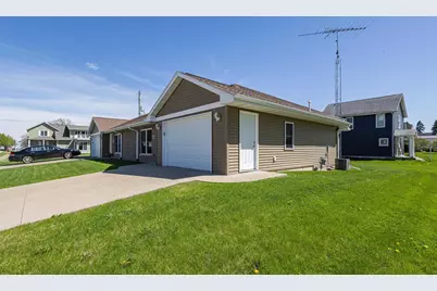 302 Clay Street, Cuba City,  53807 - Photo 17