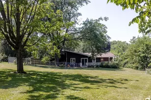 507 Park View Dr, Mount Horeb, WI 53572 - Photo 9