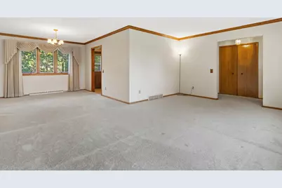 5905 South Hill Drive, Madison, WI 53705 - Photo 7