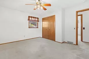 5905 S Hill Dr, Madison, WI 53705 - Photo 21