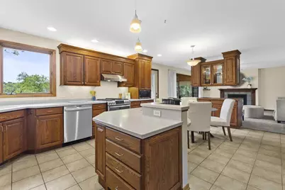 6513 Gettysburg Drive, Madison, WI 53705 - Photo 3