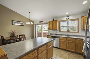 3637 Turning Leaf Dr, Madison, WI 53719 - Photo 13
