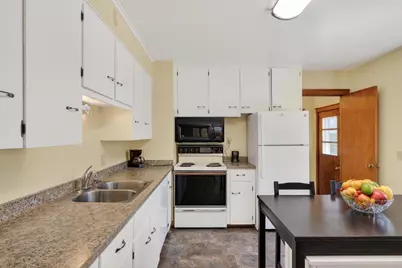 122 Gary Court, Sun Prairie, WI 53590 - Photo 5