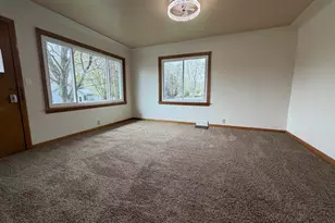735 Crescent St, Mauston, WI 53948 - Photo 13
