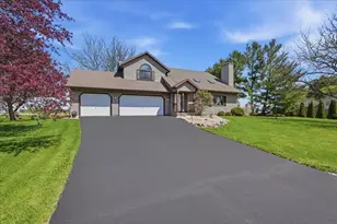 6715 Forest Park Dr, DeForest, WI 53532 - Photo 43