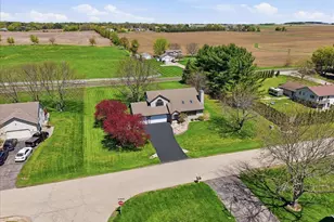 6715 Forest Park Dr, DeForest, WI 53532 - Photo 35