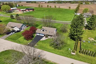 6715 Forest Park Dr, DeForest, WI 53532 - Photo 37